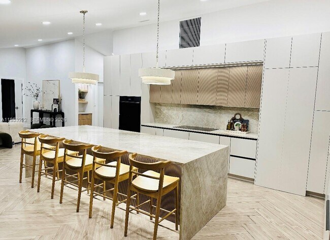 Building Photo - 2475 NW 25th St