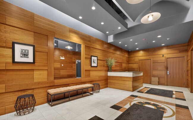 Building Photo - 1212 N Wells St