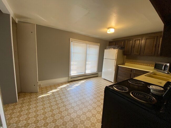 Building Photo - Chicora Triplex