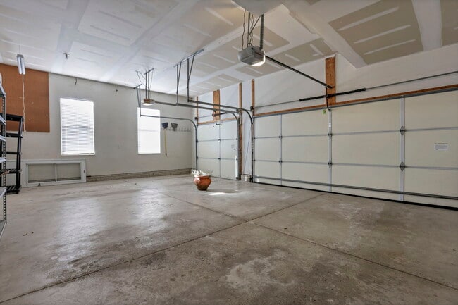 Building Photo - 8006 Caraway Ave