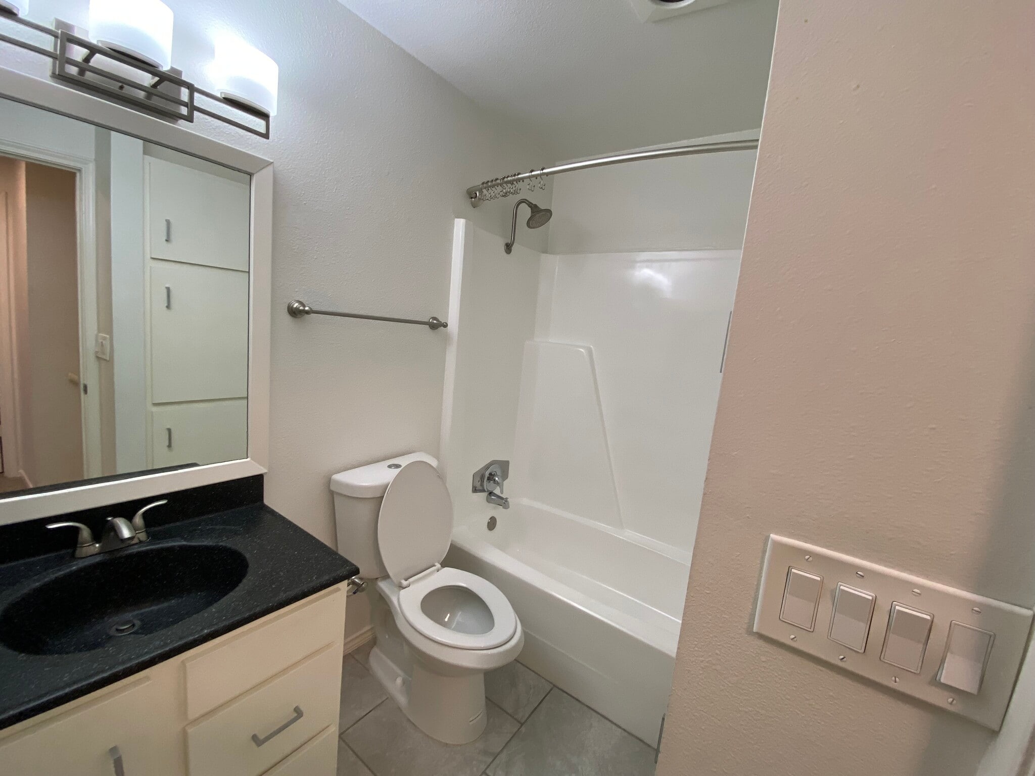Hall Bath with Linen Storage and Tub/Shower - 8604 Willowick Drive