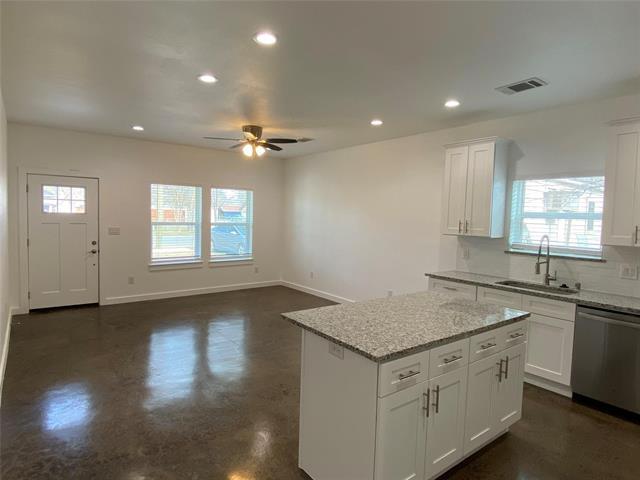 Building Photo - 104 E Forest Ave