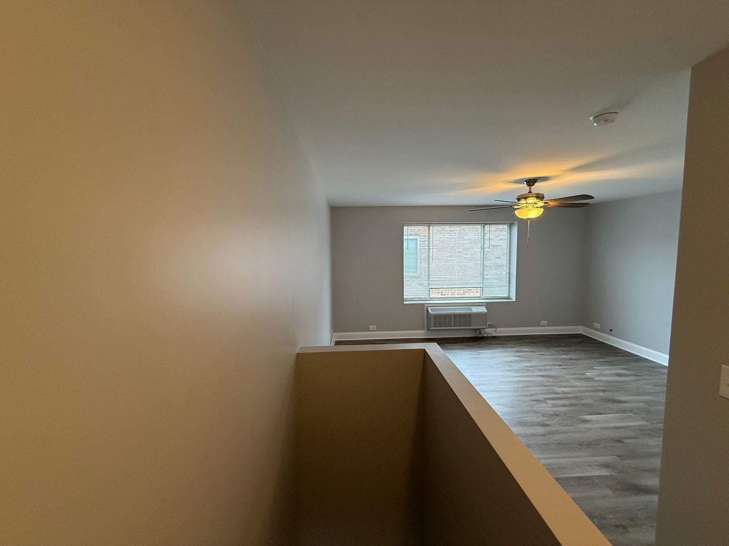 Building Photo - 744 W Gordon Ter