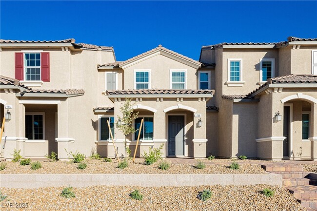 Primary Photo - 2768 V. Napoli