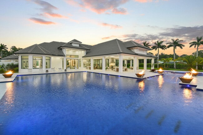 Building Photo - 14699 Black Bear Rd