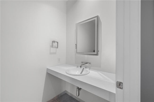 Building Photo - 45 Ivan Allen Jr Blvd NW