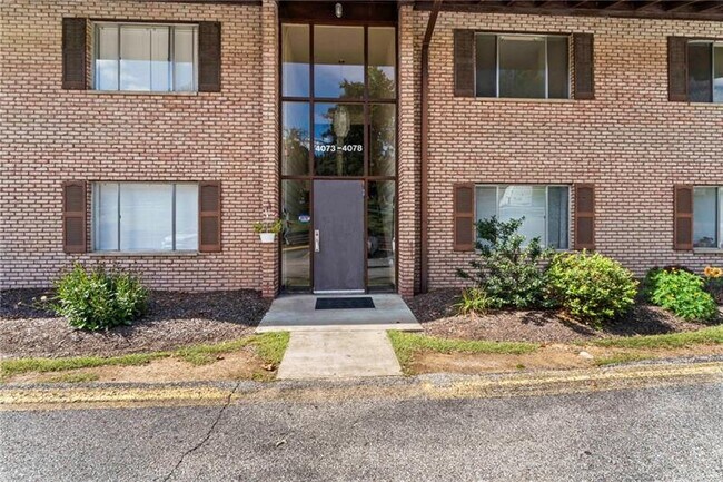 Building Photo - 4073 Sanlin Dr