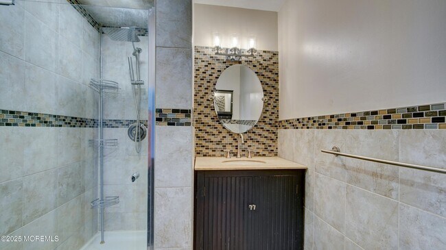 Building Photo - 60 County Rd