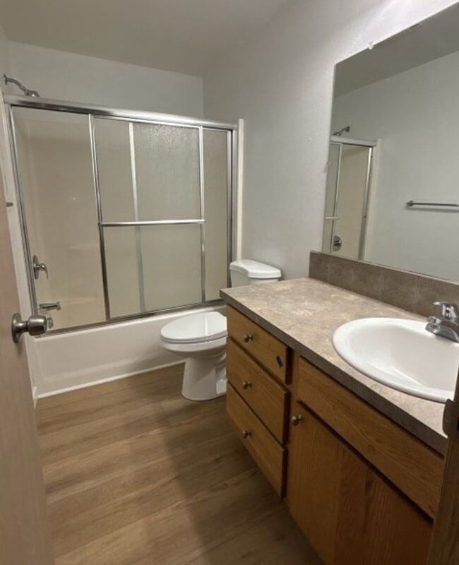 Building Photo - lenft01