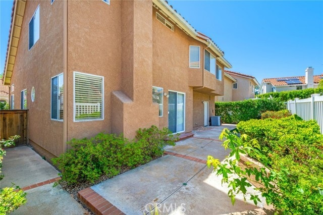 Building Photo - 24351 Kings View