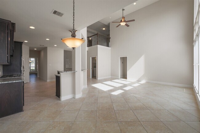 Building Photo - 2707 River Run Rd