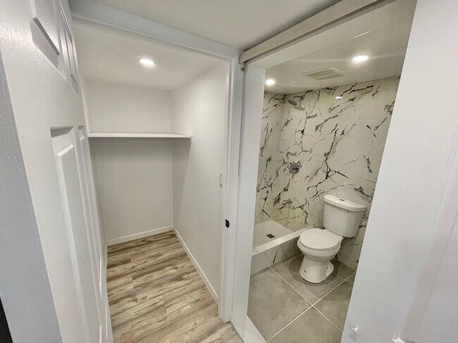 Building Photo - Stunning Ocean & Bay View Two-Story Home on the Long Beach Peninsula