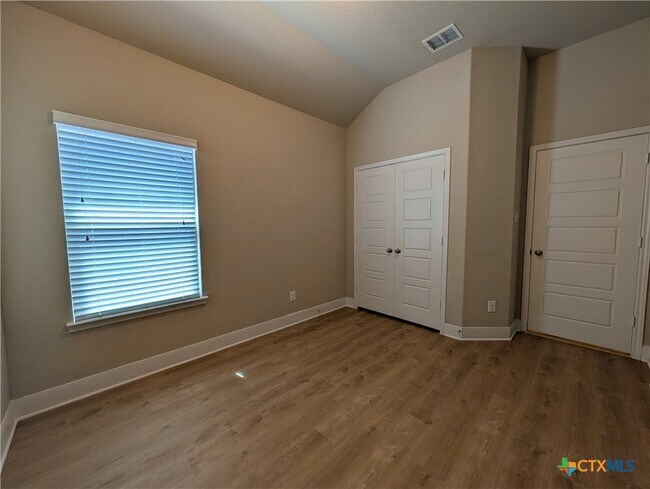 Building Photo - 1205 Old FM 306