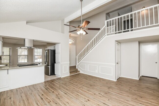 Building Photo - 5016 Santa Fe Ct