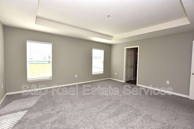 Building Photo - 749 Daphne Dr