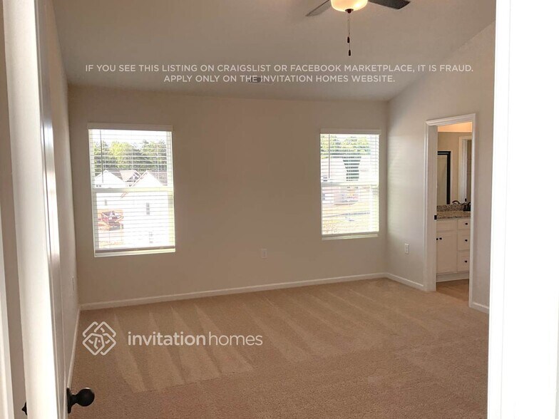Building Photo - 3347 Fox Hall Dr