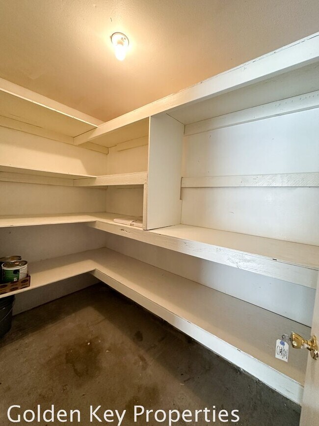 Building Photo - End-unit condo in the Villas of Calavera H...