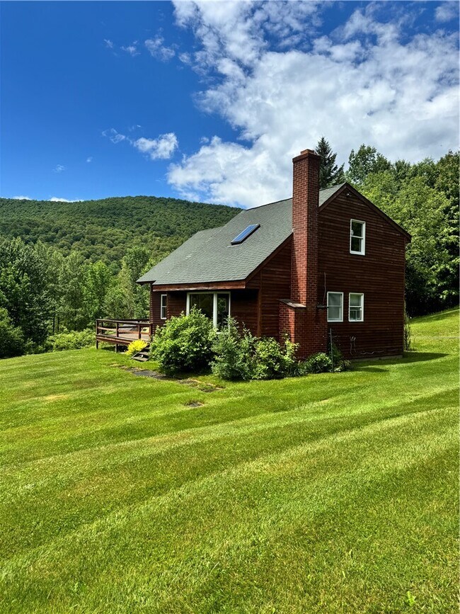 Building Photo - 228 Staab Rd