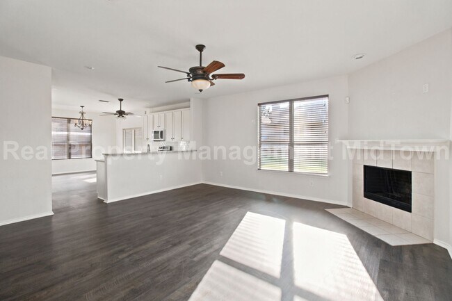Building Photo - 12620 Summerwood Dr