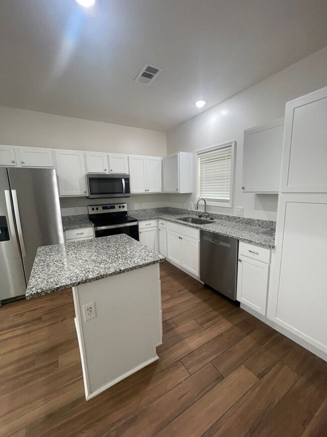 Building Photo - 4714 Antosh Cir