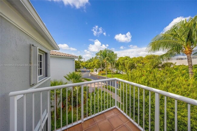 Building Photo - 21025 NE 31st Ave