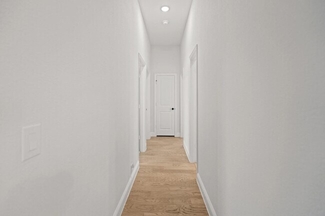 Building Photo - 8508 White Rock Ln