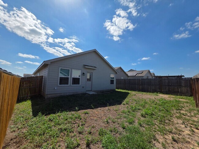 Building Photo - SINGLE FAMILY HOME FOR RENT