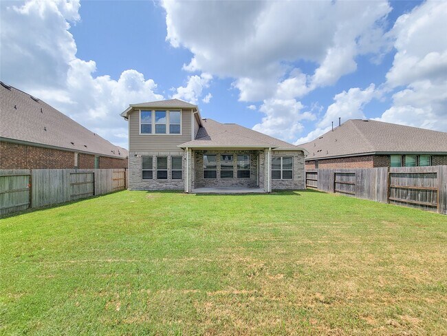 Building Photo - 9422 Vis Fls Trce