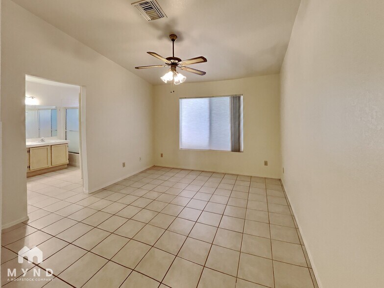 Building Photo - 2966 W Country Meadow Dr