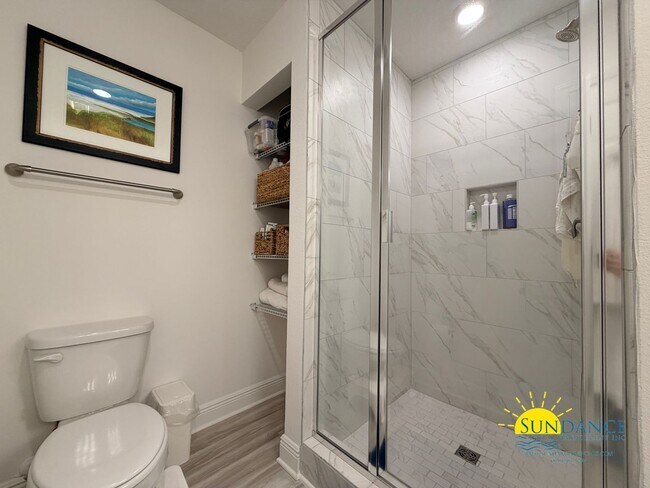 Building Photo - Comfortable & Convenient 2-Story Townhome in Santa Rosa Beach!