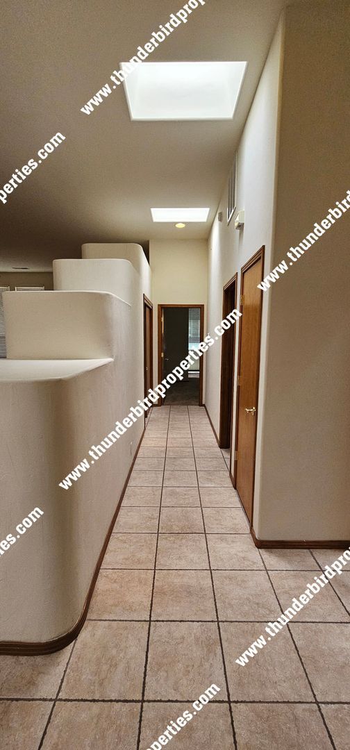 Building Photo - Beautiful and Spacious in NE Heights Gated...
