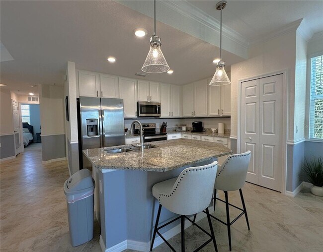 Building Photo - 14091 Heritage Landing Blvd