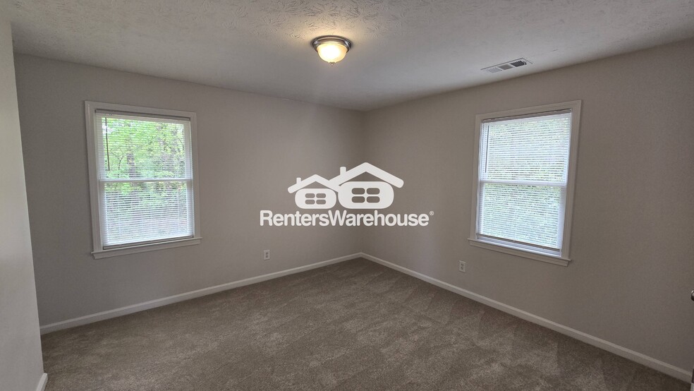Building Photo - 3437 Stanford Cir