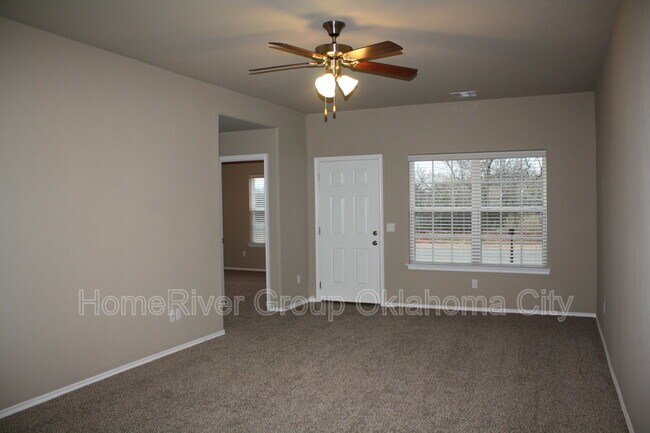 Building Photo - 13121 Beekman Dr