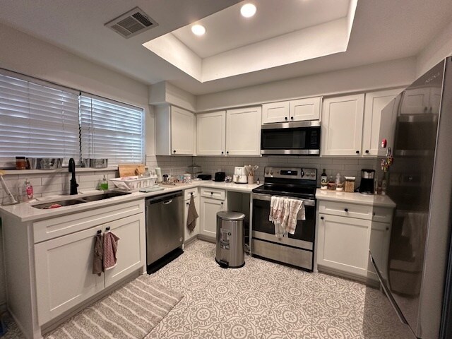 Shared Kitchen - 2730 Silver Creek Dr