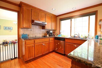 Building Photo - CLICK "REQUEST A TOUR" NOW!