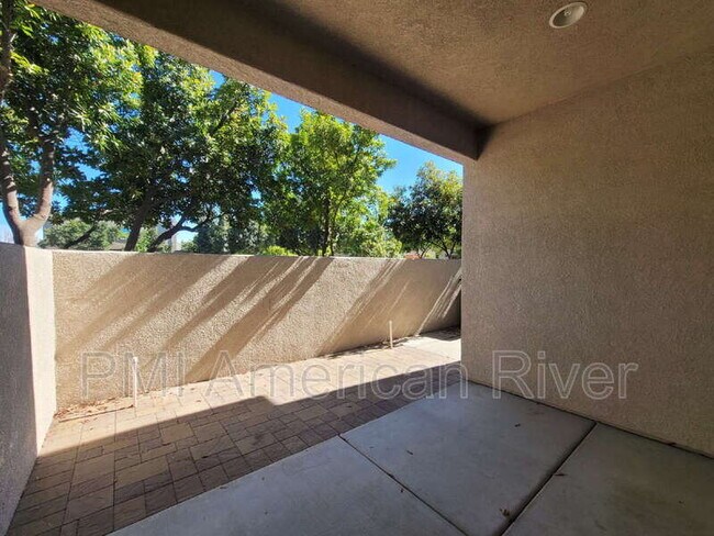 Building Photo - 2356 Wharton Ln