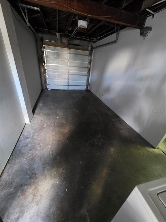 Building Photo - 807 N Thornton Ave