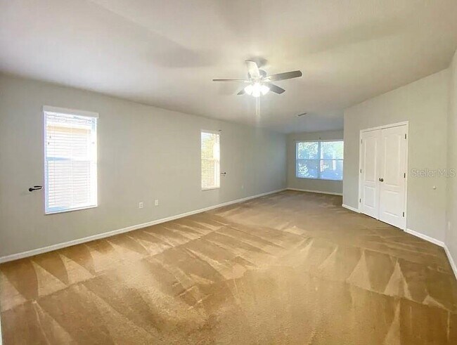 Building Photo - 944 Lost Grove Cir