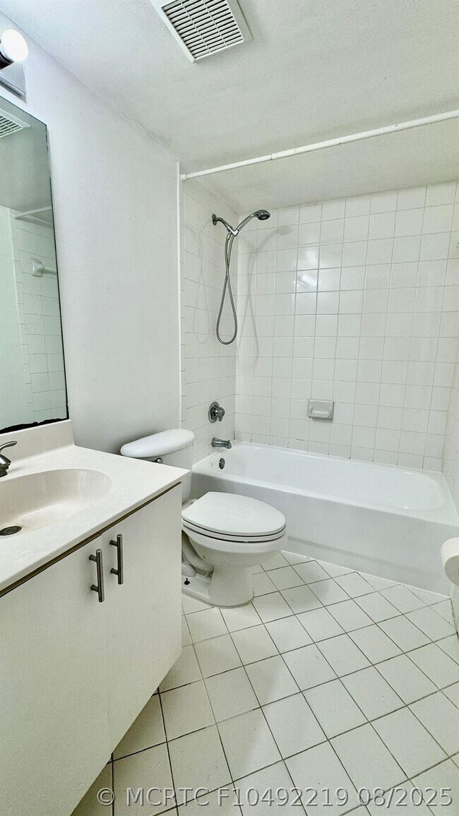 Building Photo - 2125 NW 77th Way