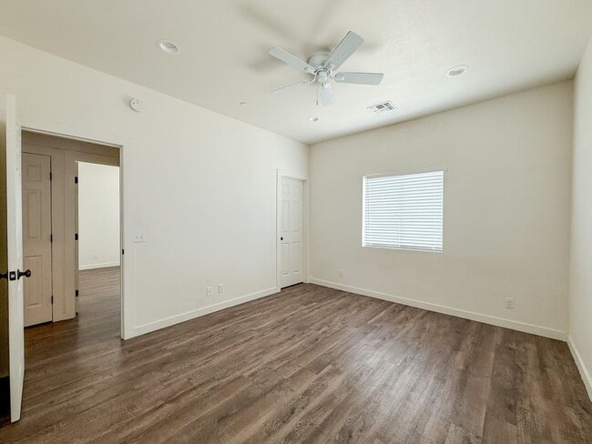 Building Photo - 29 Palms Home with Solar