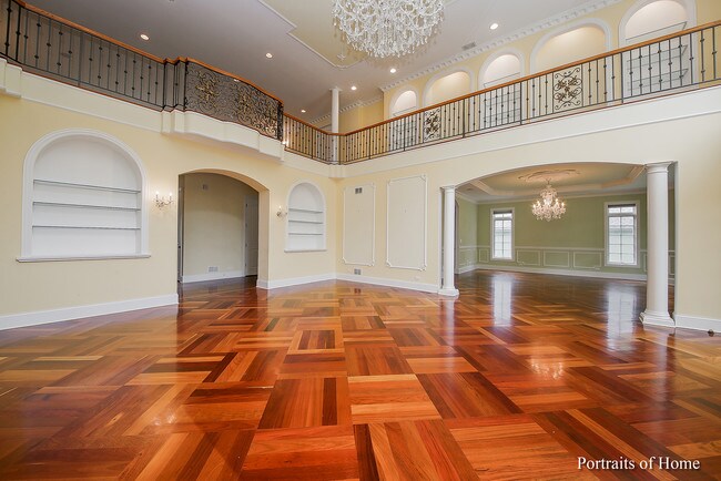 Building Photo - 5S550 Radcliff Rd