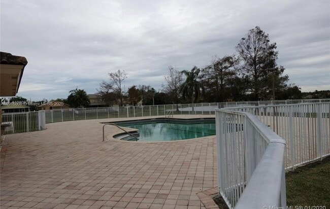 Building Photo - 20421 SW 1st St