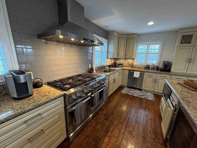 Building Photo - 16615 Spotswood Trail