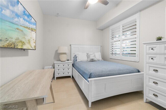 Building Photo - 9727 Acqua Ct