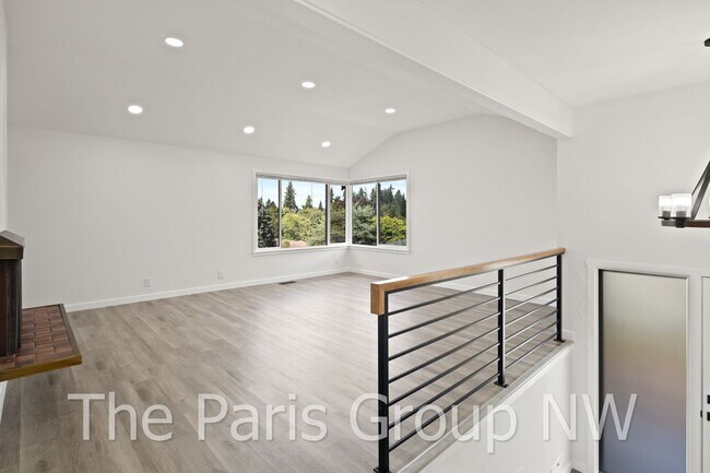 Building Photo - Lovely 2025 Remodeled Shoreline 4BR in Ric...