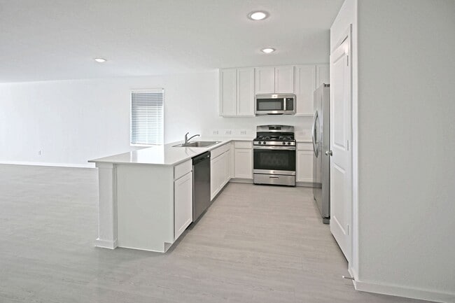 Building Photo - 1855 Lorena Wood