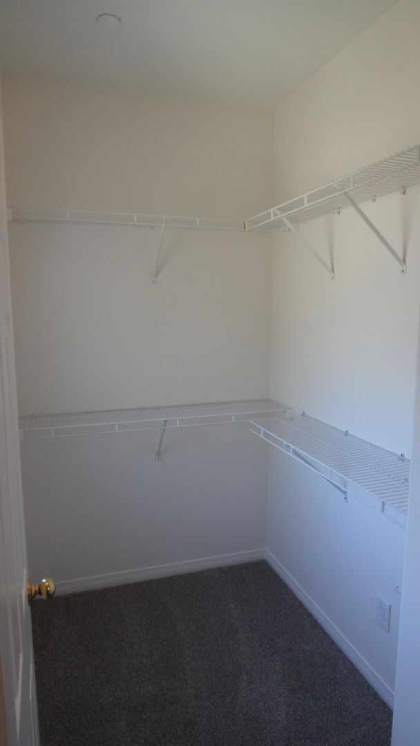 Building Photo - 33 Bonsall