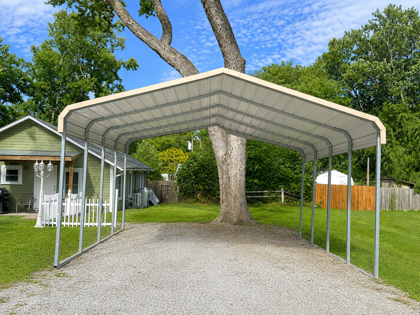 Carport - 302 Rose St