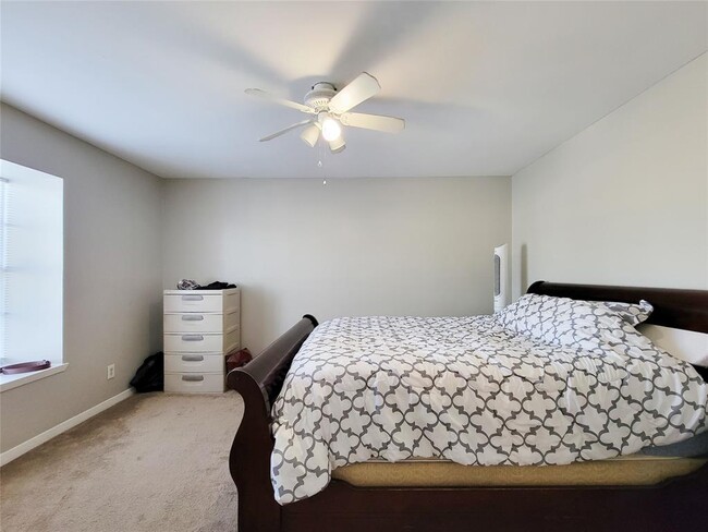 Building Photo - 9029 Gaylord Dr